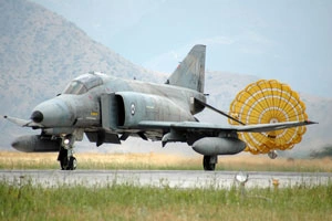 F-4E_small.jpg
