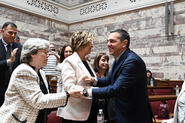 O Αλέξης Τσίπρας στη συνεδρίαση της Κοινοβουλευτικής Ομάδας του ΣΥΡΙΖΑ