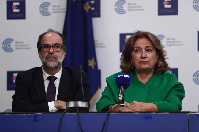 Ενημέρωση στο υπουργείο Υγείας για τον κορονοϊό