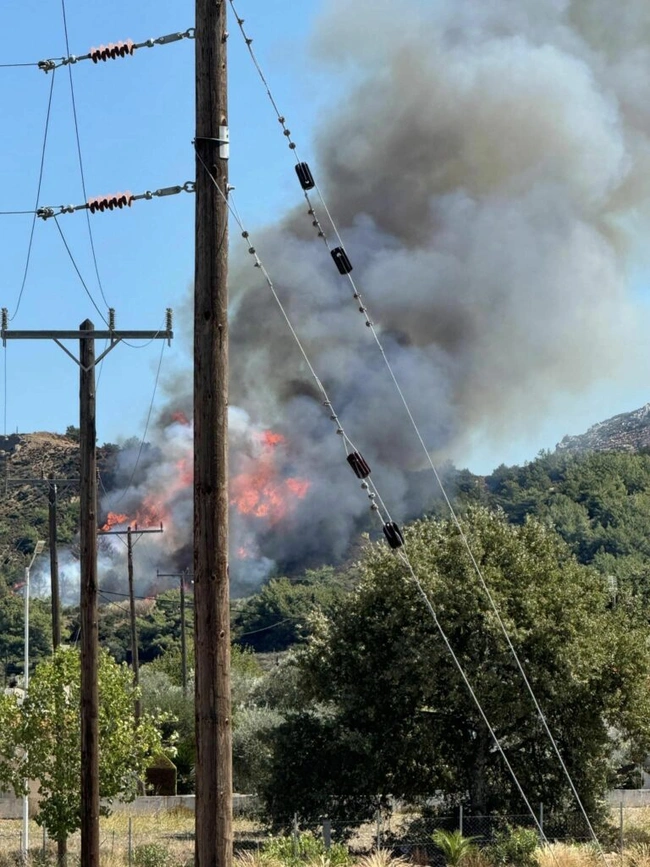 Φωτιά στη Ρόδο