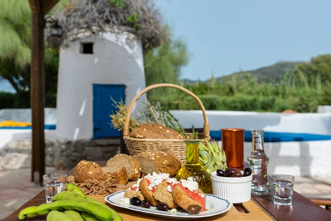 Ντάκος