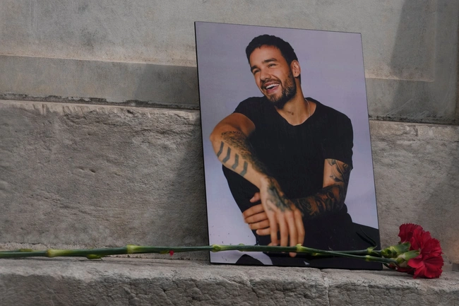 Μνημόσυνο για τον Λίαμ Πέιν