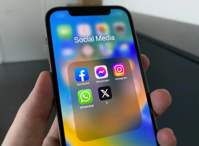Whatsapp και Messenger βάζουν περιορισμό στα μηνύματα