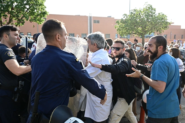 Αττικόν