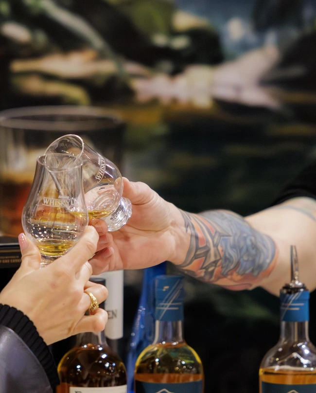 whisky live p