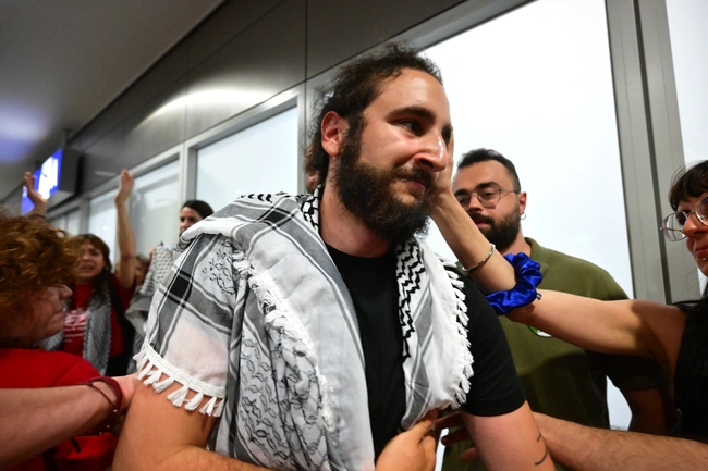 Επαναπατρίστηκαν οι Έλληνες ακτιβιστές του Global Sumud Flotilla