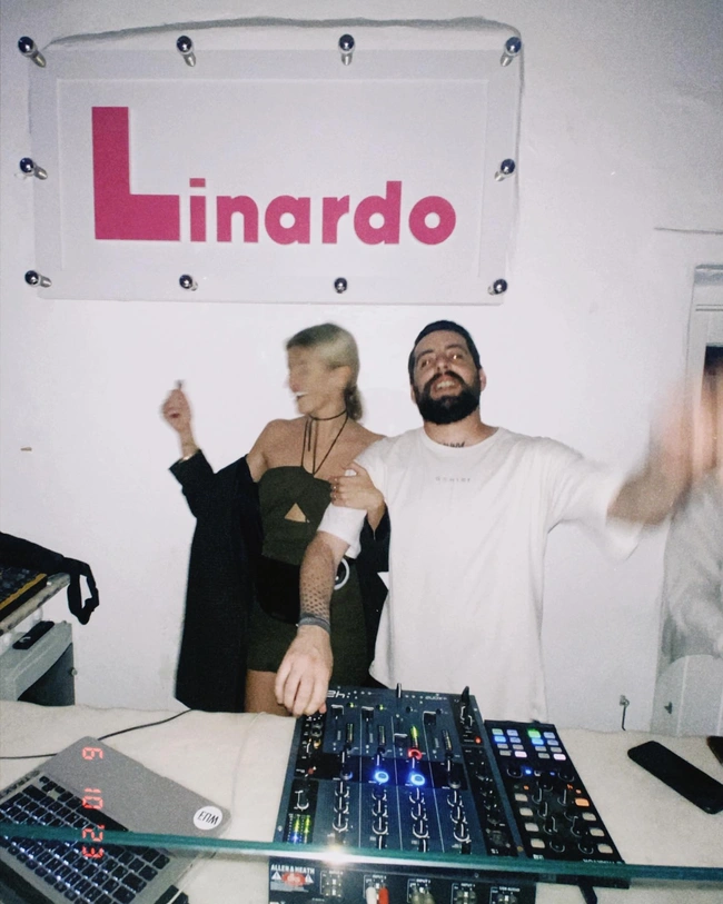 Linardo Paros 