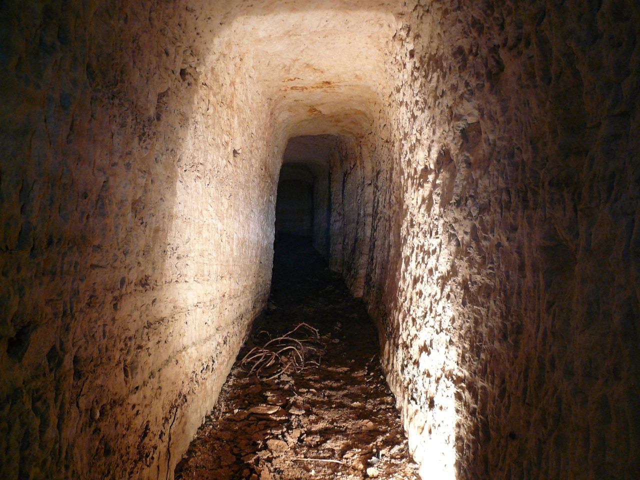 ypogeios-peiraias-9