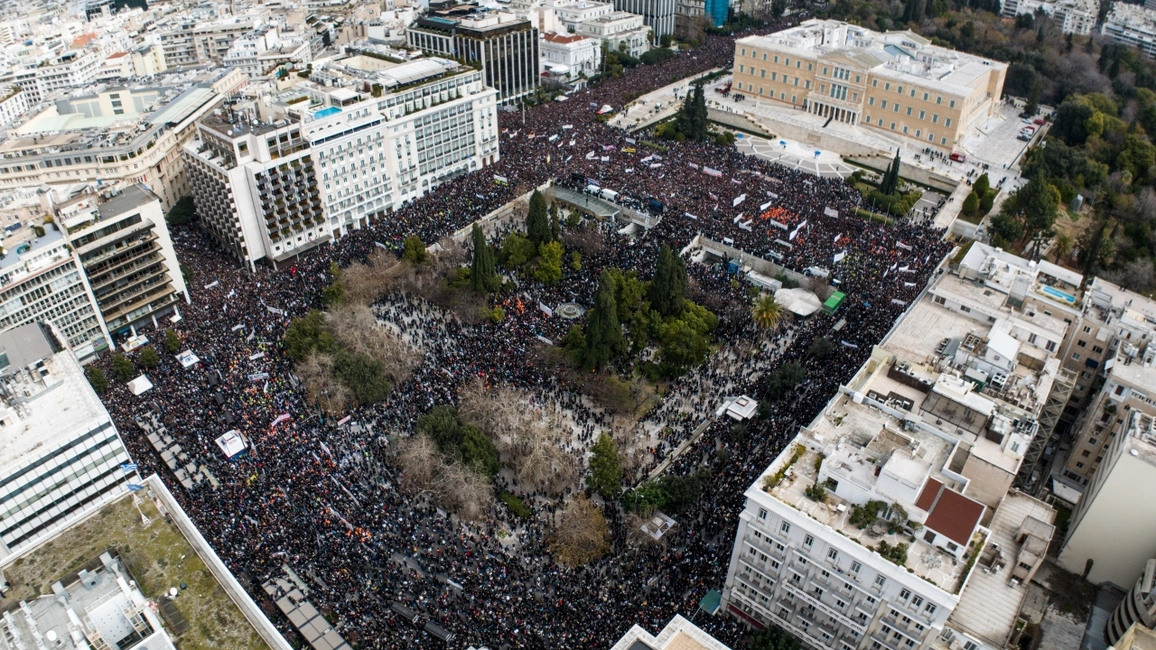 Η συγκέντρωση για τα Τέμπη στο Σύνταγμα