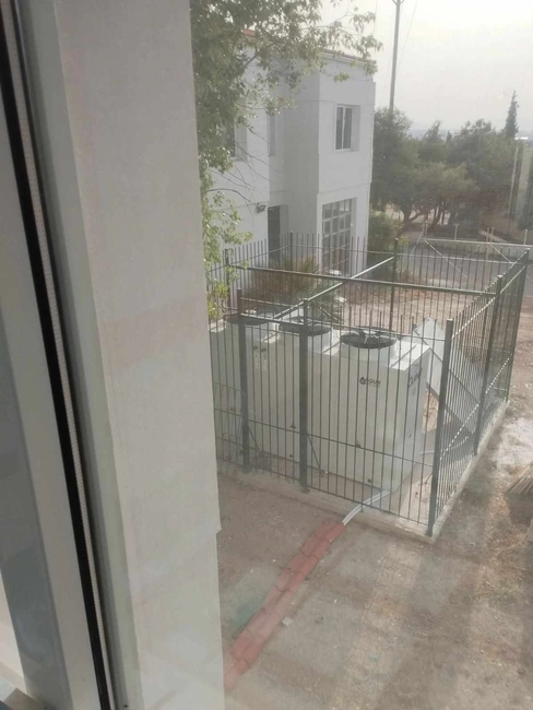 Φωτογραφίες πριν και μετά τις εργασίες στο Κέντρο Υγείας Μεγάρων