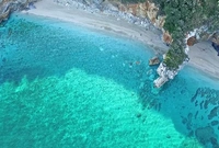 Η παραλία Μυλοπόταμος