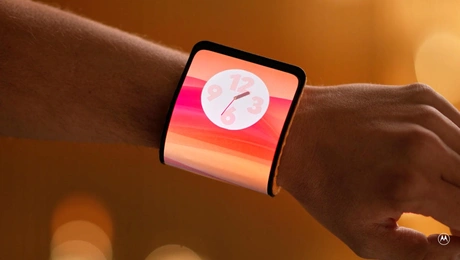 Η Motorola παρουσίασε ένα νέο concept για κυρτό τηλέφωνο που θα φοριέται.