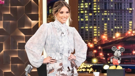 Η Αθηνά Οικονομάκου στην εκπομπή «The 2Night Show