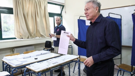 Γιάννης Σγουρός