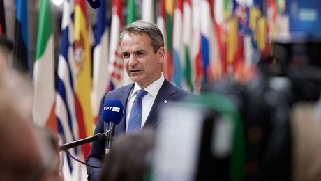 mitsotakis synodos.jpg
