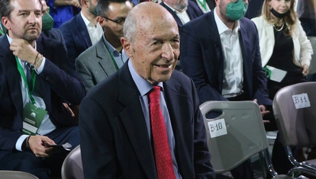 simitis.jpg