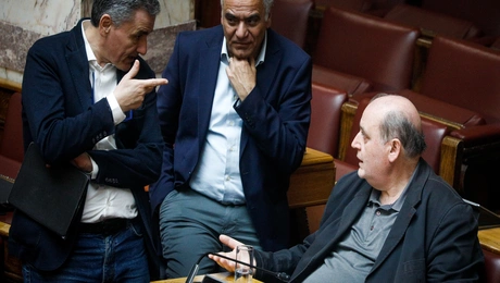skoyrletis-filis-tsakalotos