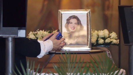 Η κηδεία της Κάτιας Νικολαΐδου