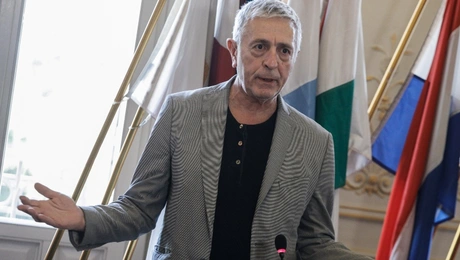 stelios kouloglou
