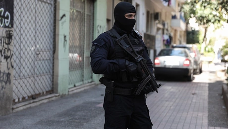 antitromokratiki.jpg