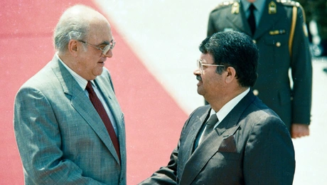 papandreou ozal.jpg