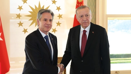 Ο Άντονι Μπλίνκεν με τον Ρετζέπ Ταγίπ Ερντογάν