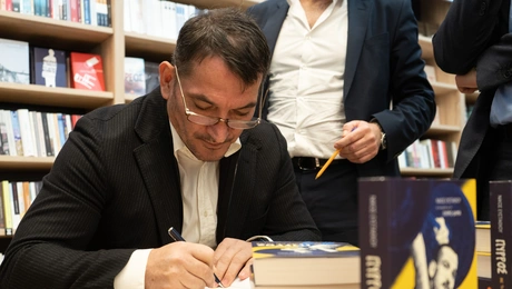 Πύρρος Δήμας