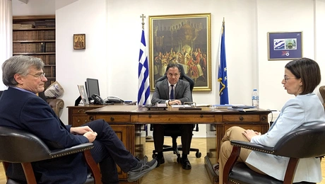 Σύσκεψη Γεωργιάδη, Αγαπηδάκη και Τσιόδρα