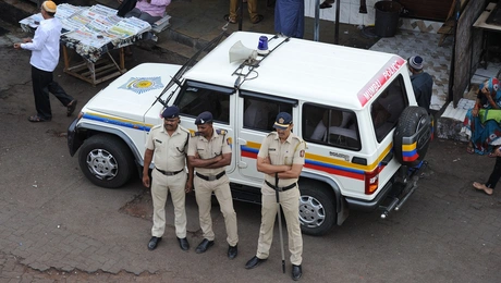 india astynomikoi.jpg