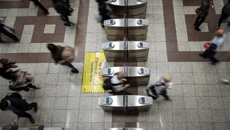 metro ekdotiria
