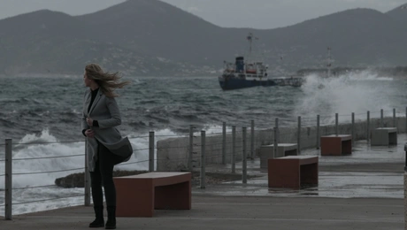 Ισχυροί άνεμοι στον Πειραιά