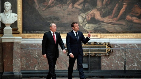 putin macron.jpg