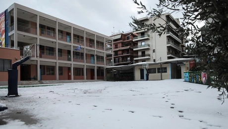 xioni sxoleia.jpg
