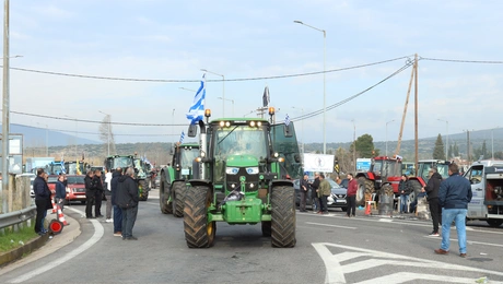 agrotes-trakter-comvoy