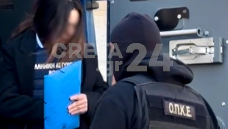 Στο δικαστήριο η κατηγορούμενη για την επίθεση με βιτριόλι