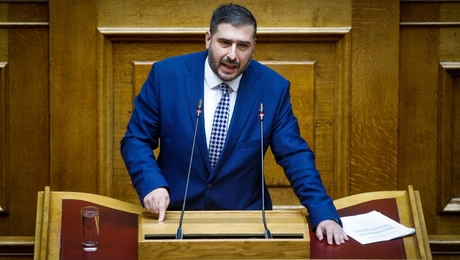 Χαράλαμπος Κατσιβαρδάς