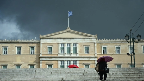 Μαύρα σύννεφα στην Αθήνα