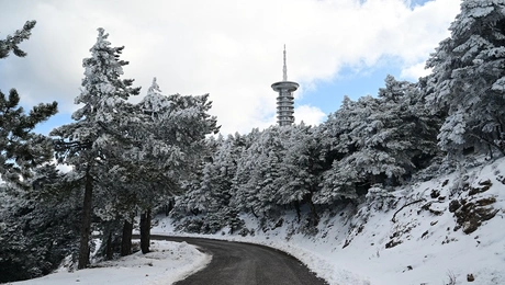 xioni-parnitha