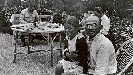 Beria_Stalin