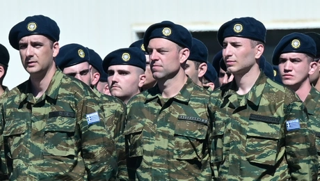 Ορκίστηκε ο Στέφανος Κασσελάκης στο στρατόπεδο της Θήβας