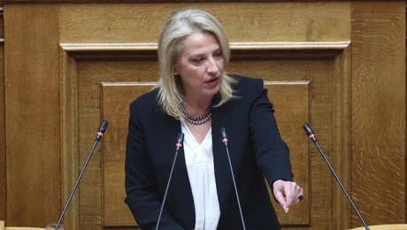 Ρένα Δούρου