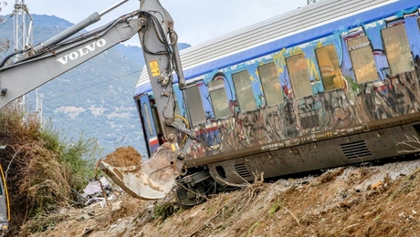 Το σημείο του σιδηροδρομικού δυστυχήματος στα Τέμπη