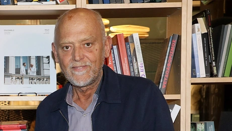 Στέλιος Παρλιάρος