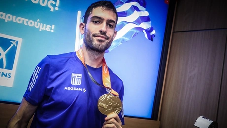 Ο Μίλτος Τεντόγλου