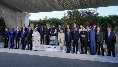 g7