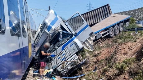 Avlida Treno