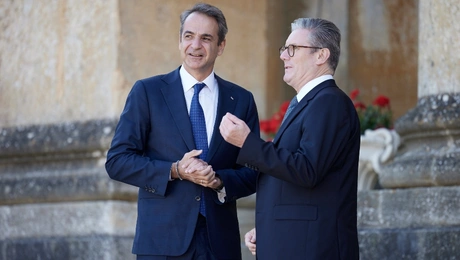 Mitsotakis _ Starmer