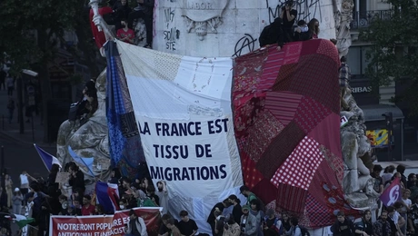 Αντιδράσεις στη Γαλλία μετά τις εκλογές