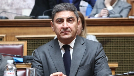 λευτερη αυγενακη