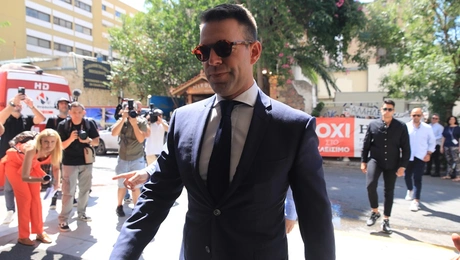 Ο Στέφανος Κασσελάκης στα γραφεία του ΣΥΡΙΖΑ
